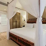 Feliz Hotel Boracay