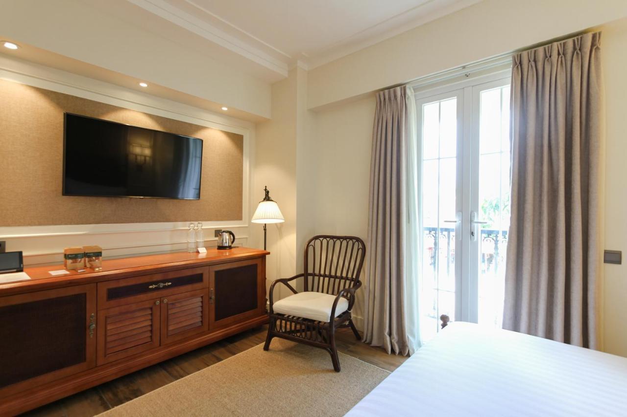 Hotel Feliz Boracay 4*